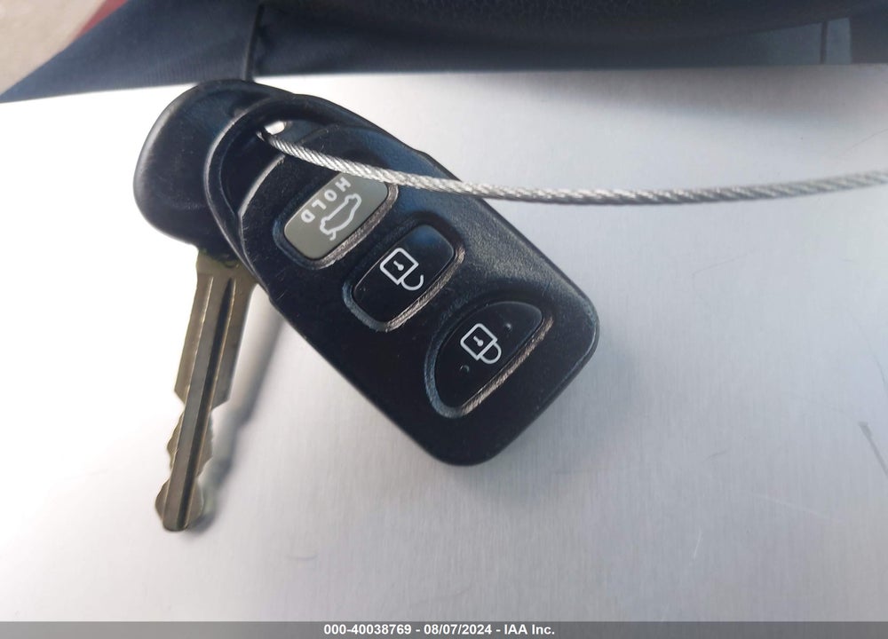 2016 HYUNDAI ELANTRA SE VIN: 5NPDH4AE9GH736413