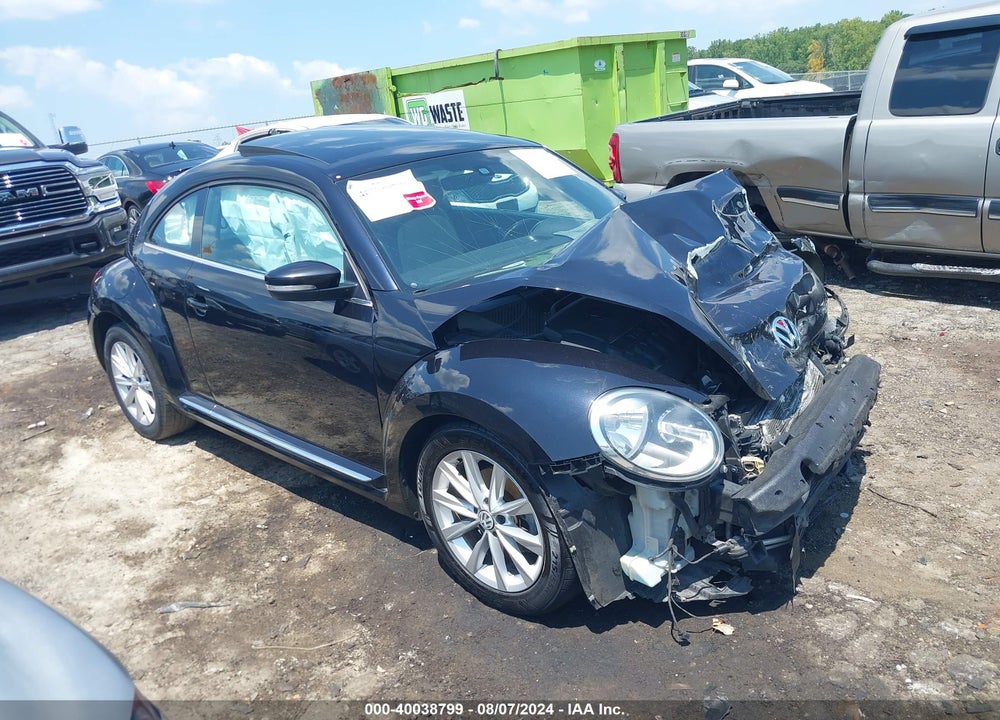 2018 VOLKSWAGEN BEETLE 2.0T SE VIN: 3VWJD7AT3JM711388