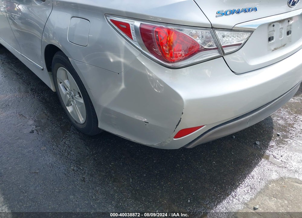 2012 HYUNDAI SONATA HYBRID VIN: KMHEC4A44CA028612