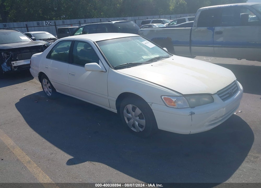 2000 TOYOTA CAMRY LE VIN: JT2BG22K9Y0480736