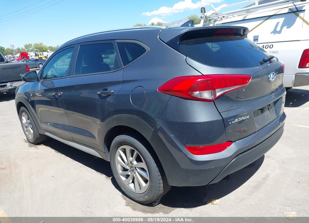 2018 HYUNDAI TUCSON SEL VIN: KM8J3CA49JU741235