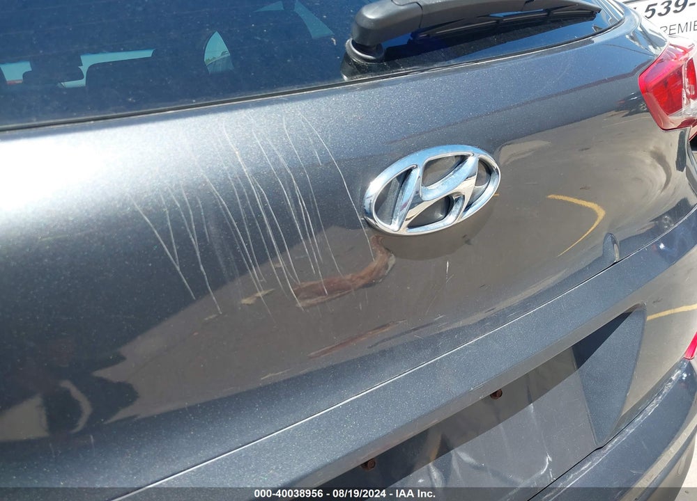 2018 HYUNDAI TUCSON SEL VIN: KM8J3CA49JU741235
