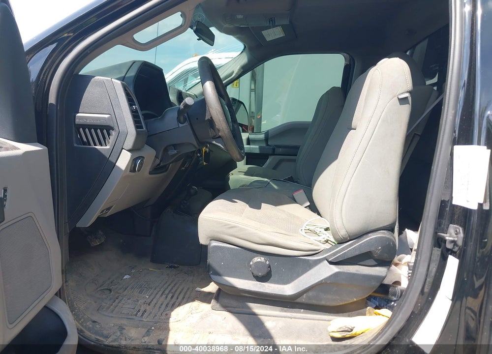 2017 FORD F-550 CHASSIS XL VIN: 1FDUF5HT4HEE27204