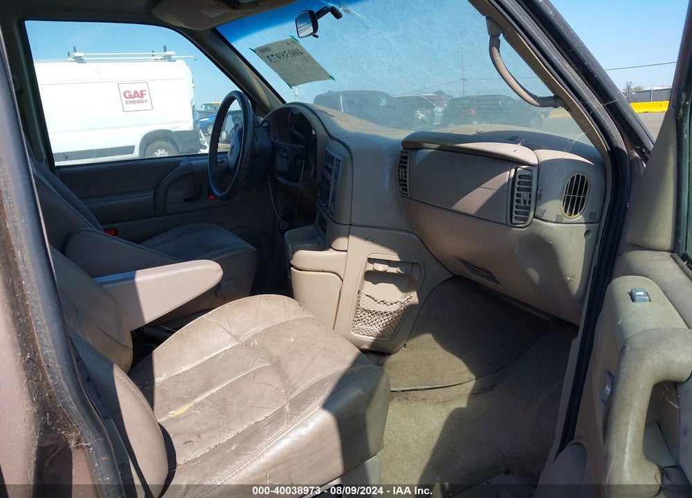 2000 CHEVROLET ASTRO VIN: 1GNEL19W1YB150894