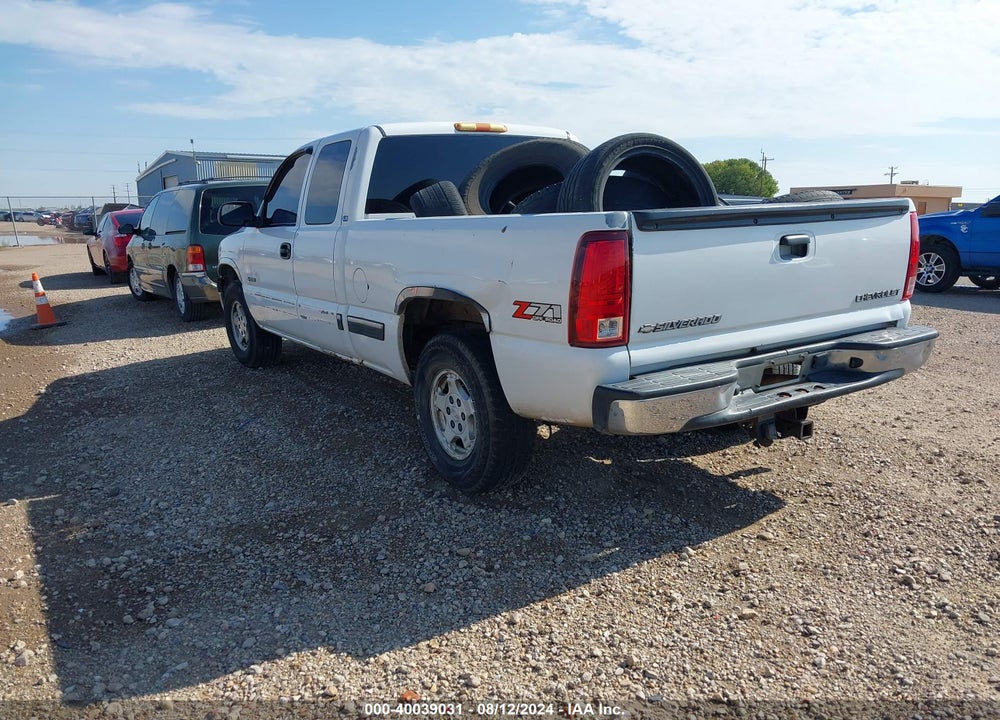 2002 CHEVROLET SILVERADO 1500 LS/LT VIN: 2GCEK19T321186174