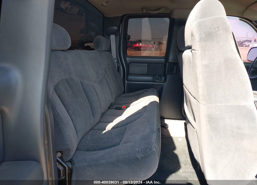 2002 CHEVROLET SILVERADO 1500 LS/LT VIN: 2GCEK19T321186174