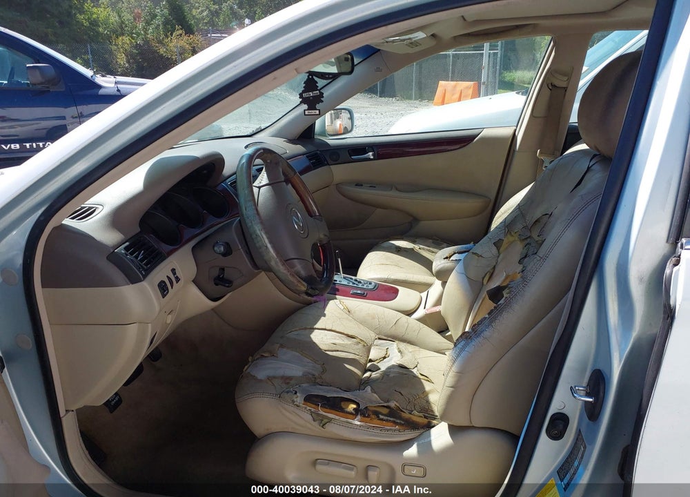 2003 LEXUS ES 300 VIN: JTHBF30G536013607