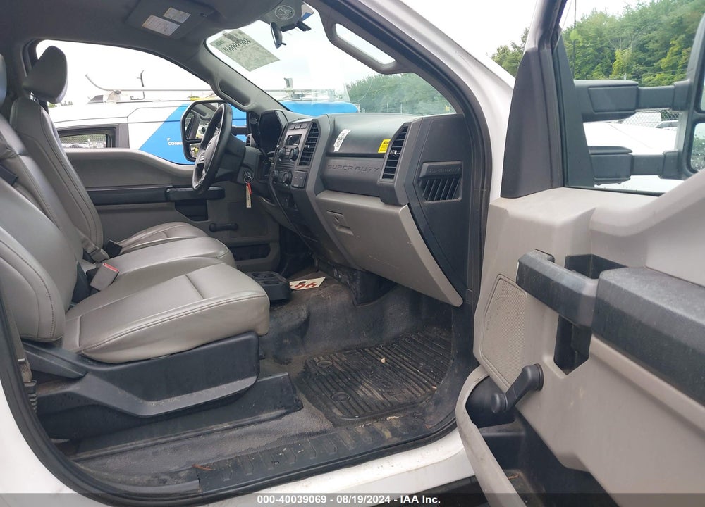 2017 FORD F-250 XL VIN: 1FDBF2A67HEC86526