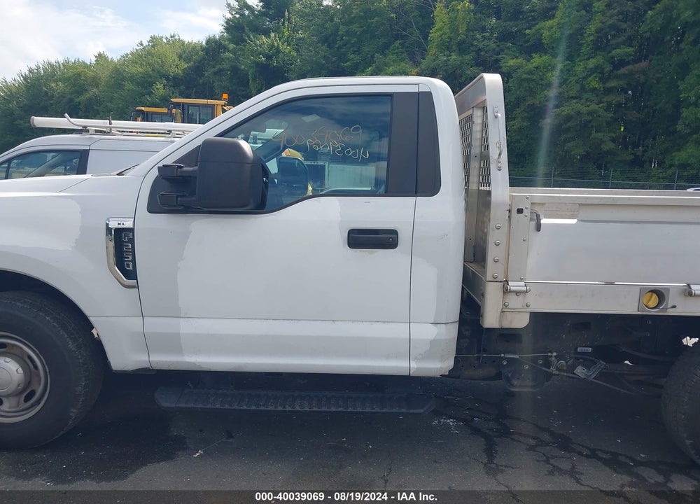 2017 FORD F-250 XL VIN: 1FDBF2A67HEC86526
