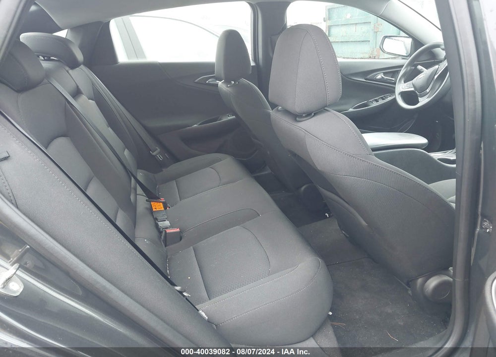 2018 CHEVROLET MALIBU 1FL VIN: 1G1ZC5ST2JF180575
