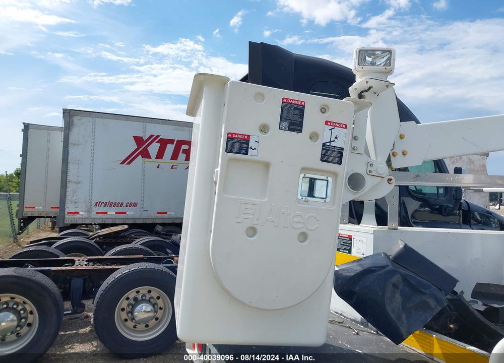 2019 FORD F-350 CHASSIS XL VIN: 1FDRF3G63KEC42140