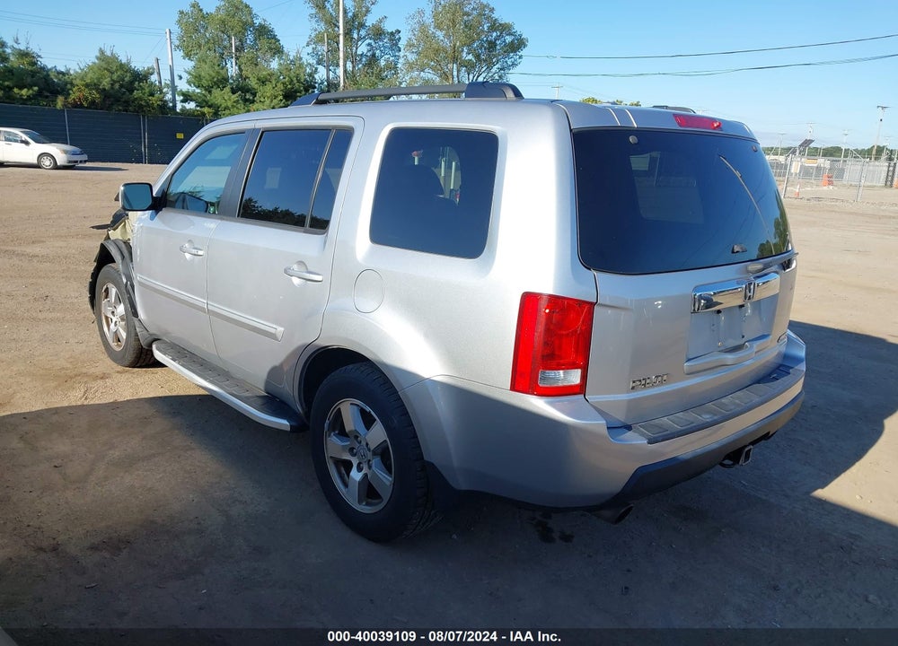2010 HONDA PILOT EX-L VIN: 5FNYF4H61AB004708