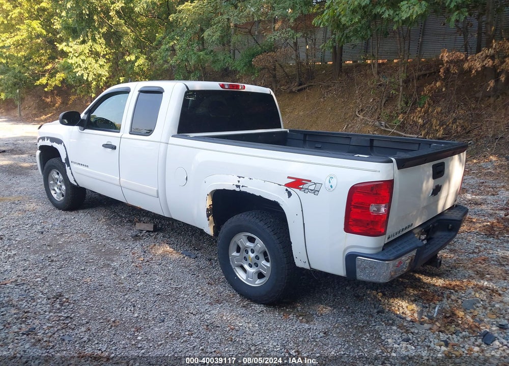 2007 CHEVROLET SILVERADO 1500 LT1 VIN: 1GCEK19J07Z631127