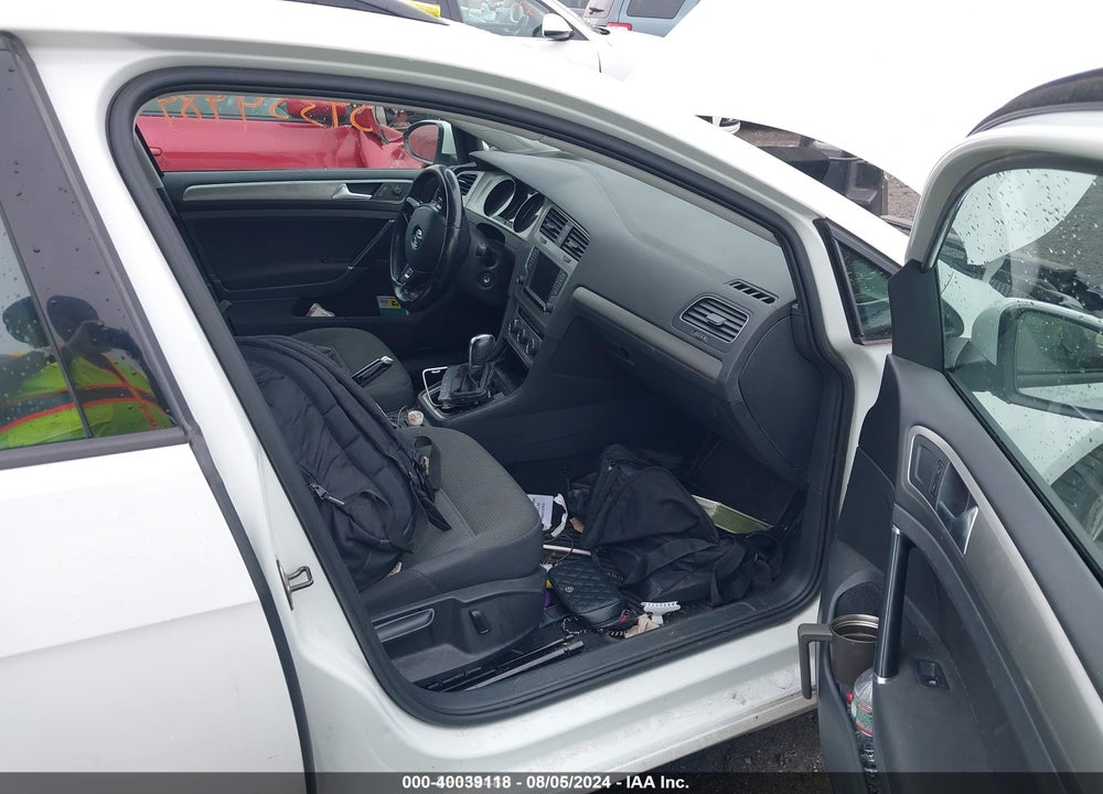 2017 VOLKSWAGEN GOLF SPORTWAGEN TSI S/TSI SE/TSI SEL VIN: 3VWC17AU5HM522309