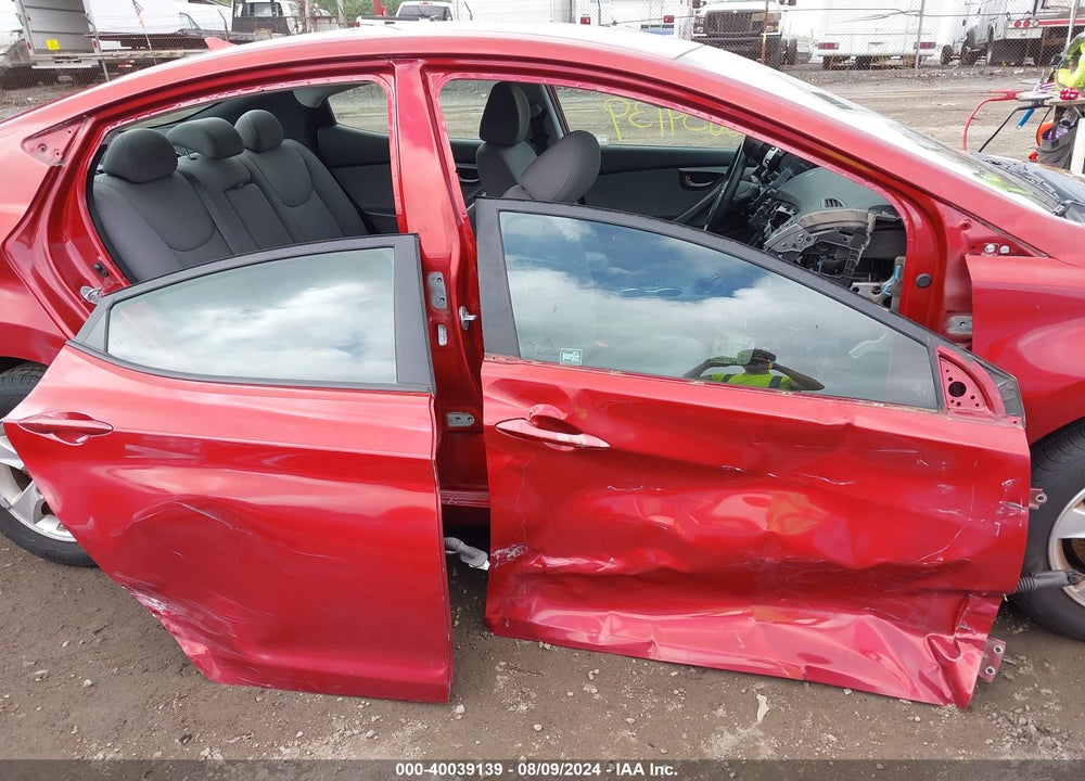 2015 HYUNDAI ELANTRA SE VIN: 5NPDH4AE1FH564568