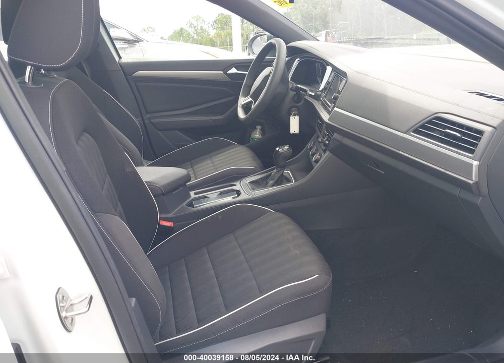 2023 VOLKSWAGEN JETTA VIN: 3VWBM7BU0PM021991