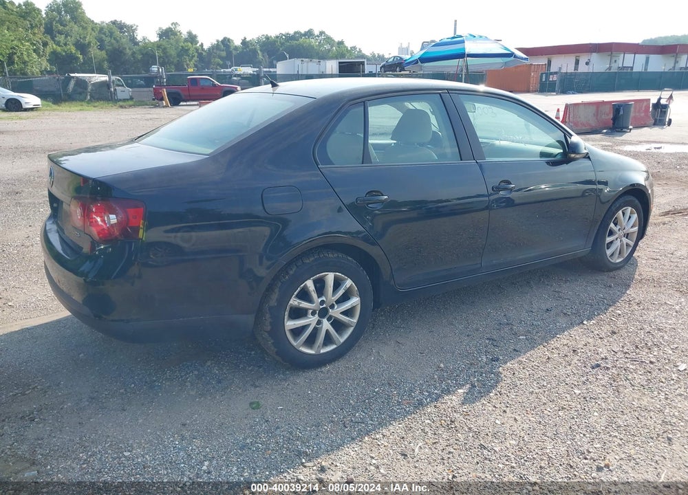 2010 VOLKSWAGEN JETTA LIMITED EDITION VIN: 3VWRZ7AJ1AM164706