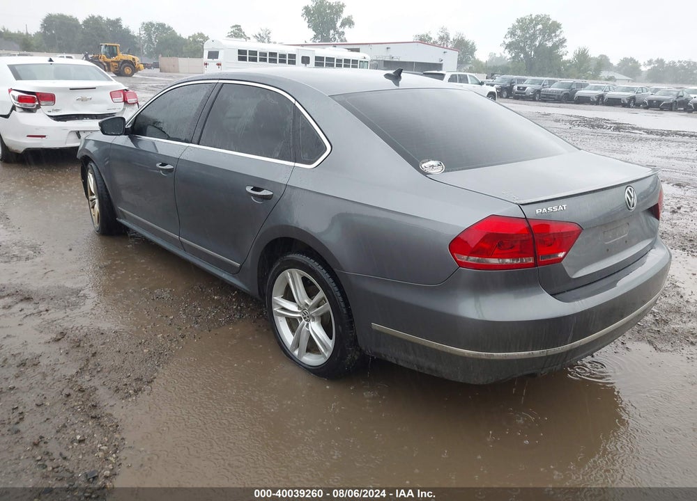 2013 VOLKSWAGEN PASSAT 2.0L TDI SEL PREMIUM VIN: 1VWCN7A38DC135194