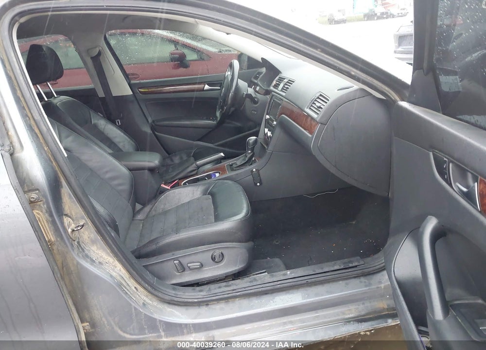 2013 VOLKSWAGEN PASSAT 2.0L TDI SEL PREMIUM VIN: 1VWCN7A38DC135194