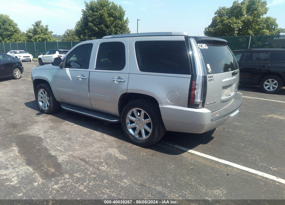2013 GMC YUKON DENALI VIN: 1GKS2EEF4DR195474