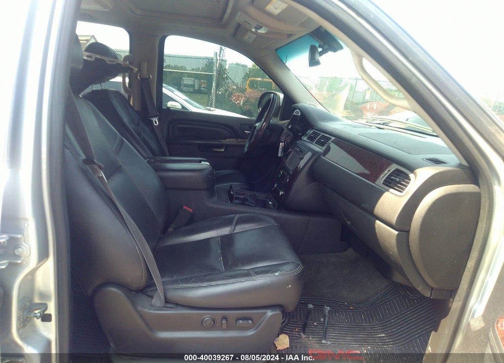 2013 GMC YUKON DENALI VIN: 1GKS2EEF4DR195474
