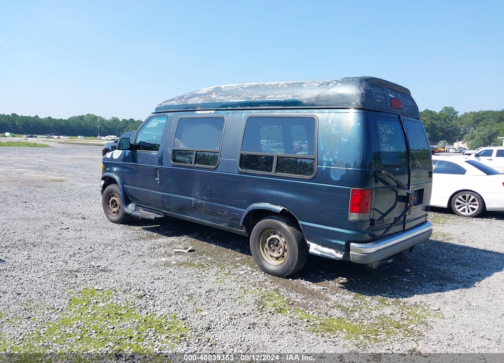2000 FORD E-150 RECREATIONAL VIN: 1FDRE14W0YHB69263