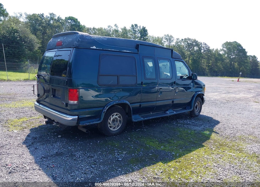 2000 FORD E-150 RECREATIONAL VIN: 1FDRE14W0YHB69263