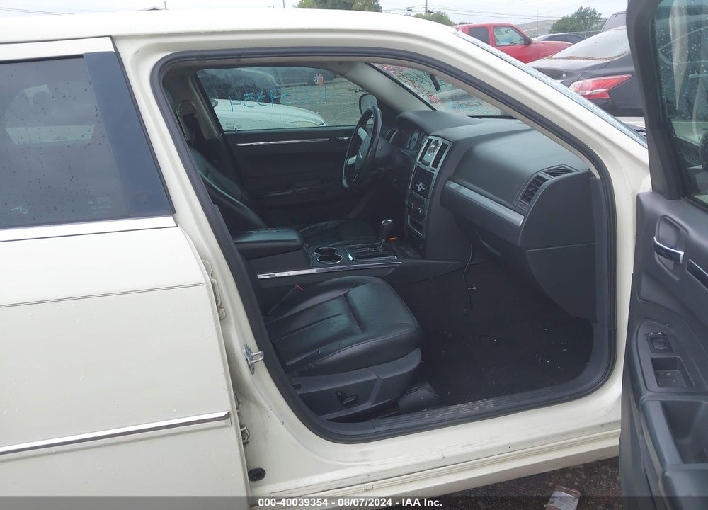 2008 CHRYSLER 300 TOURING VIN: 2C3KA53G98H255673