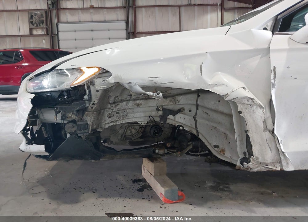 2016 FORD FUSION SE VIN: 3FA6P0T94GR321720