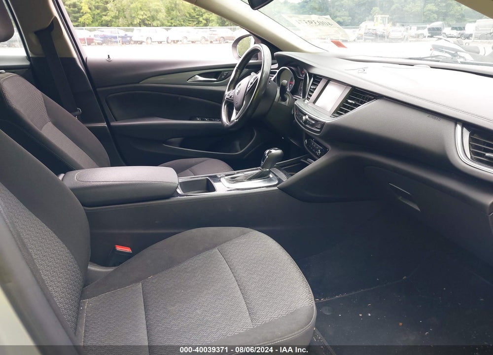 2018 BUICK REGAL SPORTBACK PREFERRED VIN: W04GL6SX0J1108272