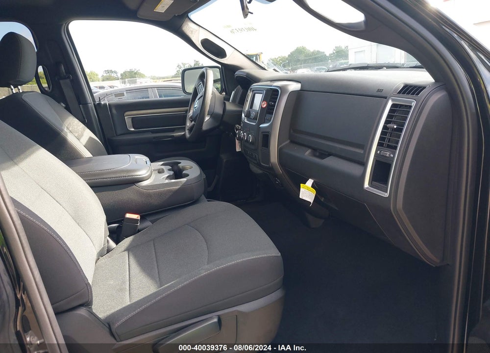 2024 RAM 1500 CLASSIC VIN: 1C6RR6LG5RS128364