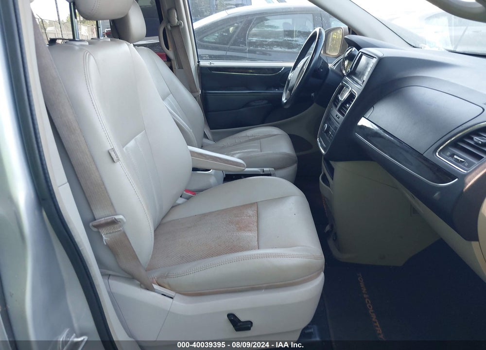 2011 CHRYSLER TOWN & COUNTRY TOURING-L VIN: 2A4RR8DG1BR785313