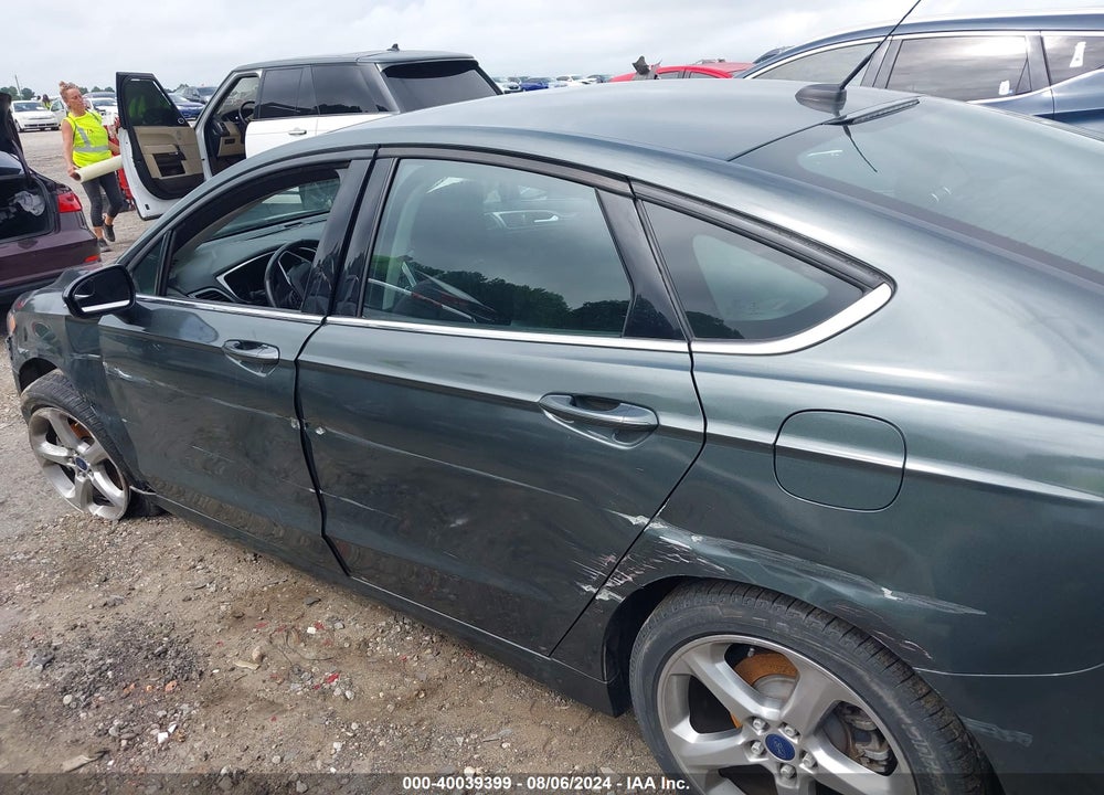 2015 FORD FUSION SE VIN: 3FA6P0H73FR230881