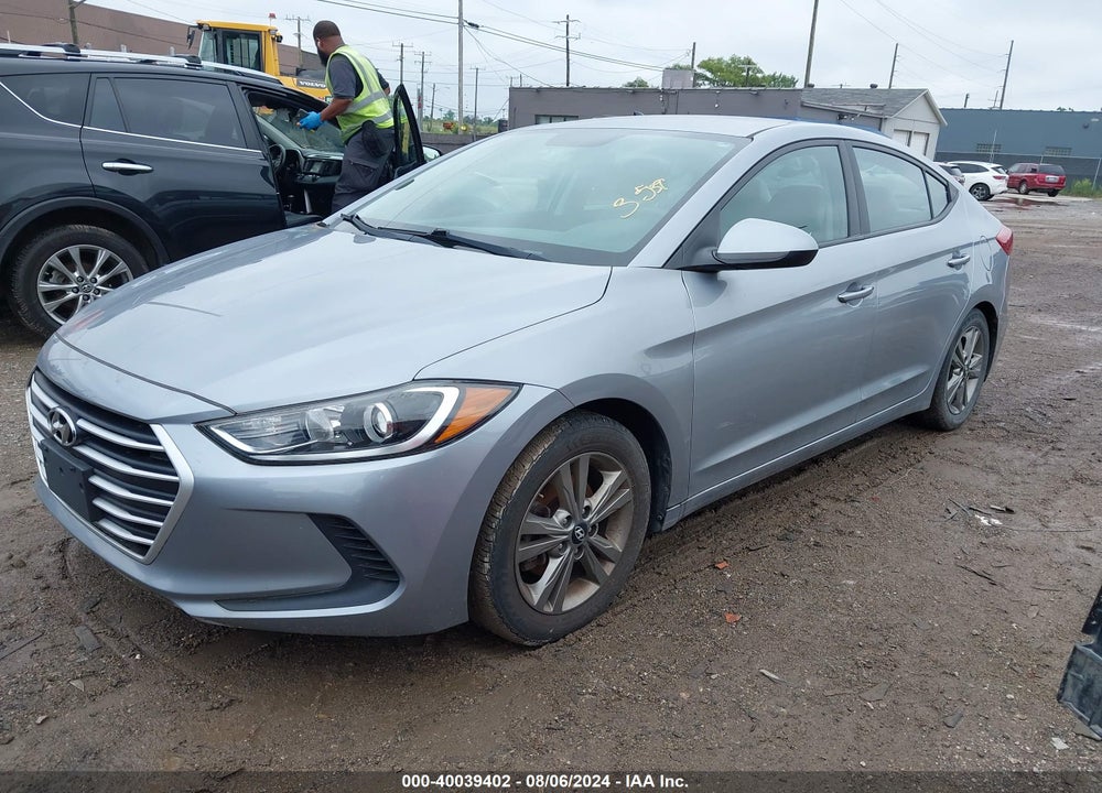 2017 HYUNDAI ELANTRA SE VIN: 5NPD84LF8HH133539