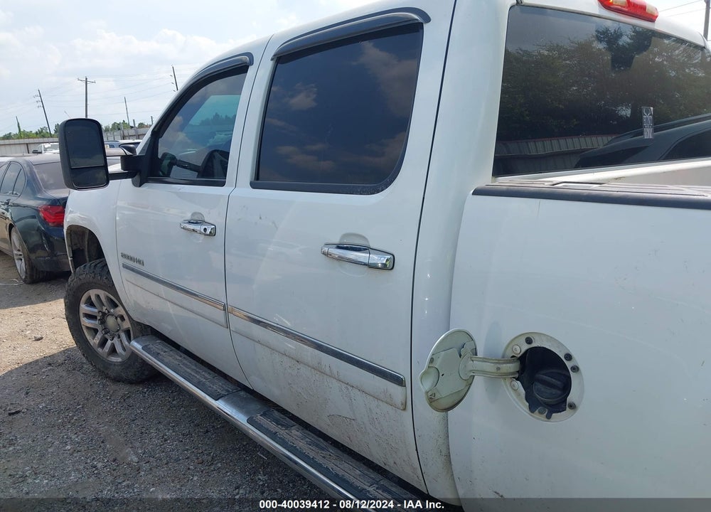 2014 GMC SIERRA 2500HD SLE VIN: 1GT120CB6EF118280
