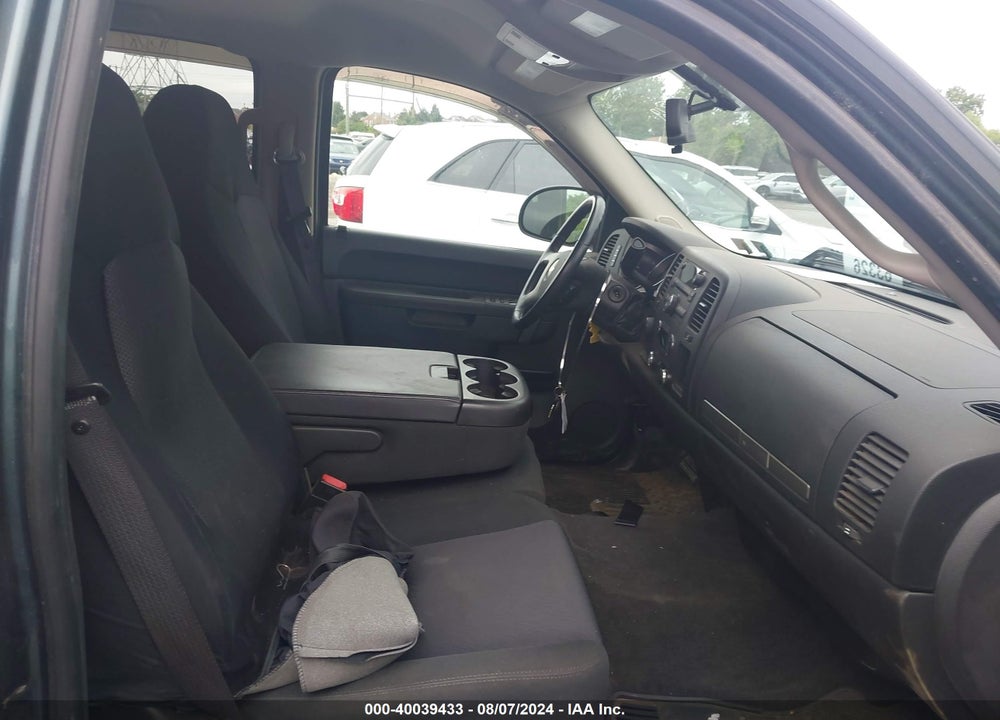 2010 CHEVROLET SILVERADO 1500 LT VIN: 3GCRKSE38AG145669