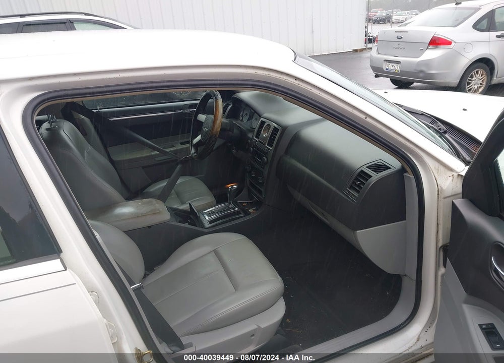 2006 CHRYSLER 300 TOURING VIN: 2C3KA53G66H357638