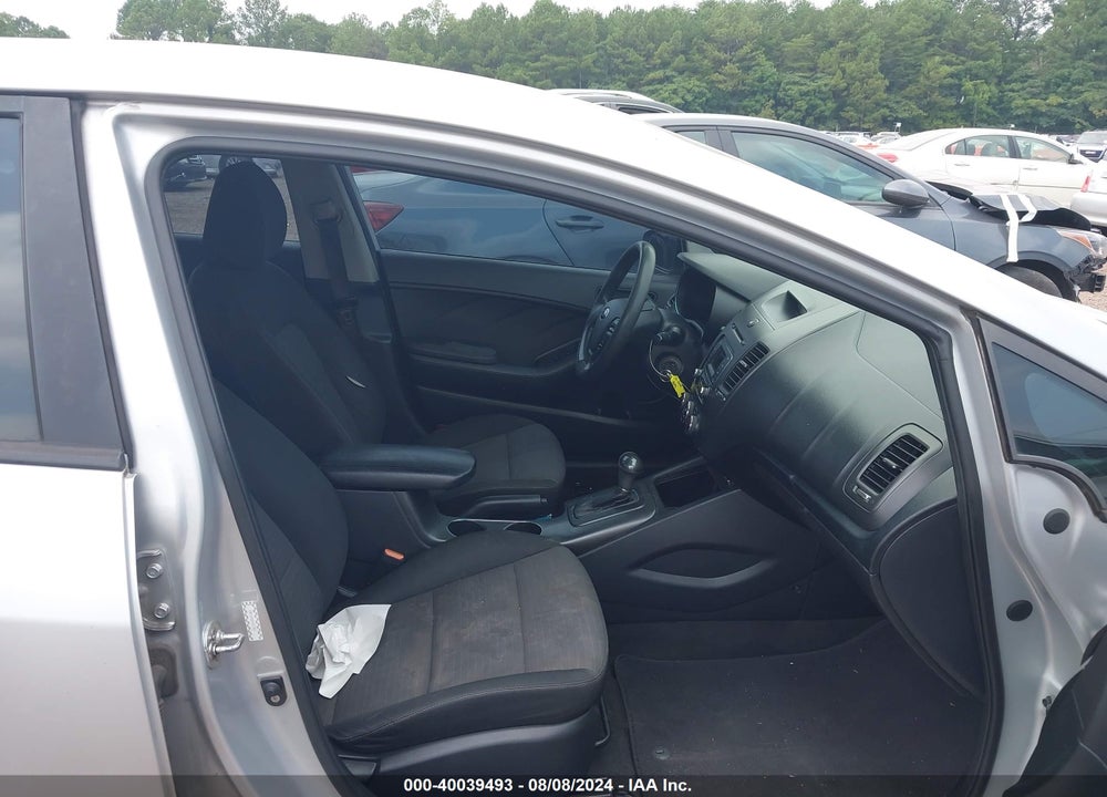 2016 KIA FORTE LX VIN: KNAFX4A60G5437992