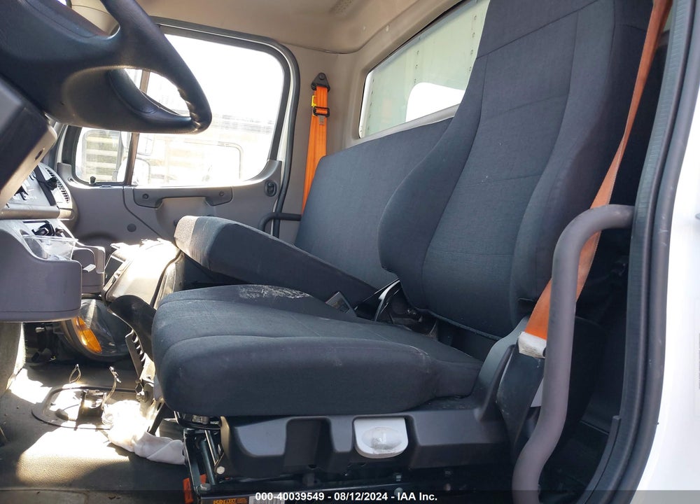 2022 FREIGHTLINER M2 106 VIN: 3ALACWD28NDNM6753