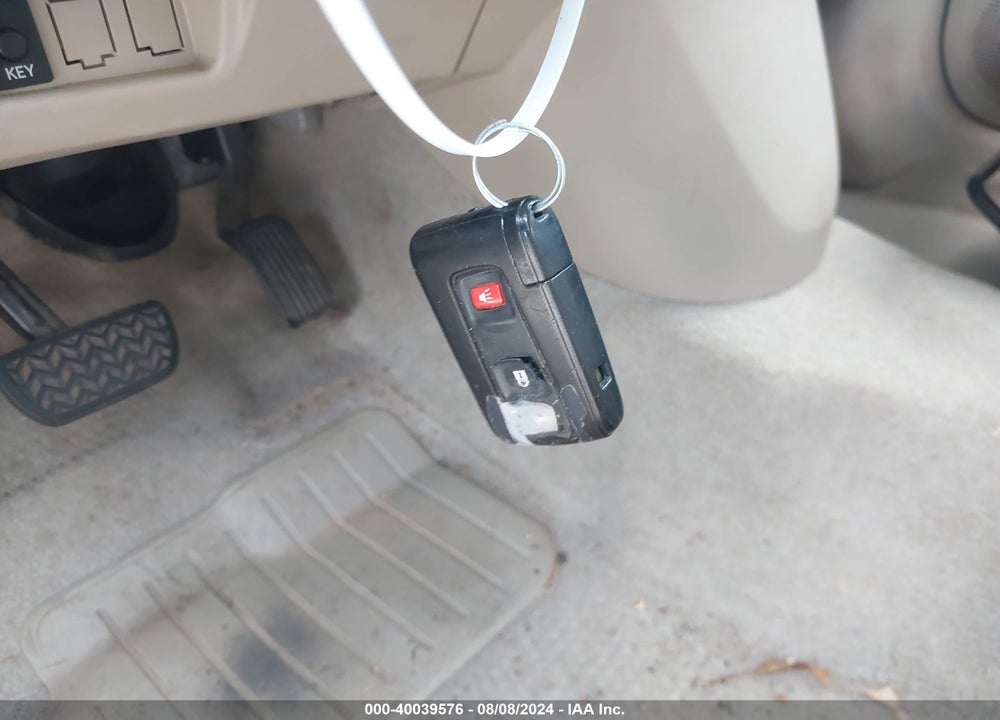 2005 TOYOTA PRIUS VIN: JTDKB20U153071392