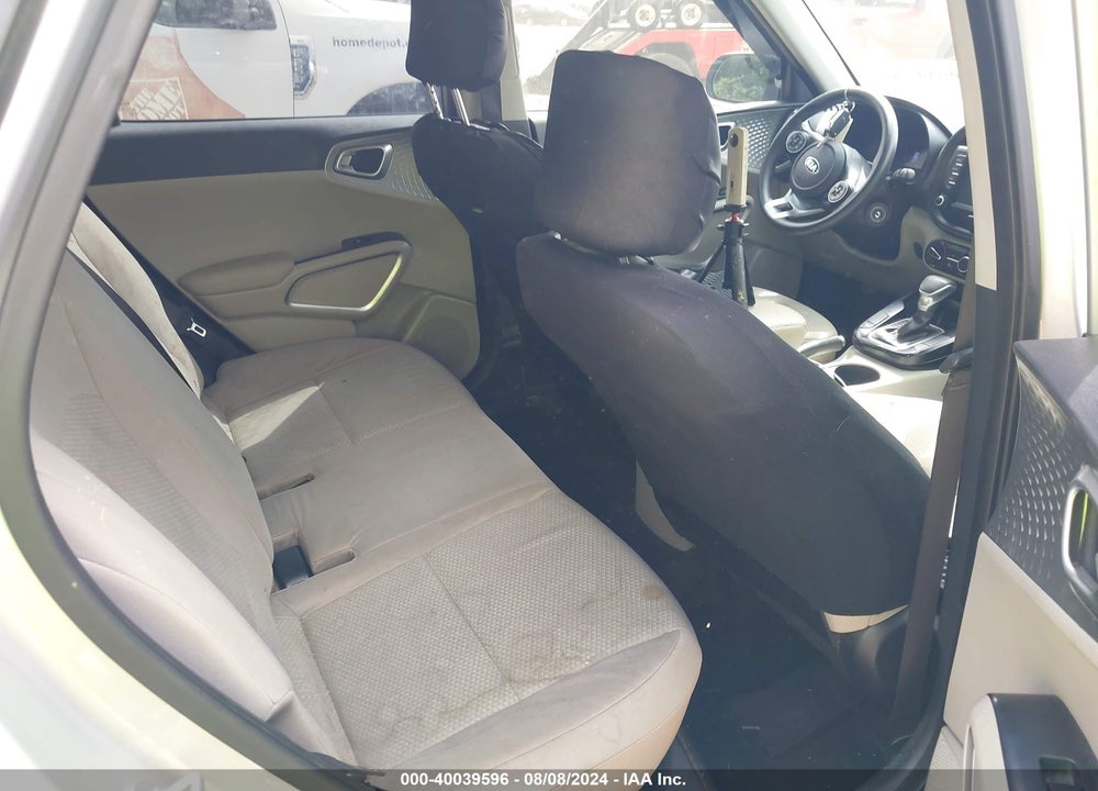 2020 KIA SOUL LX VIN: KNDJ23AU4L7009071