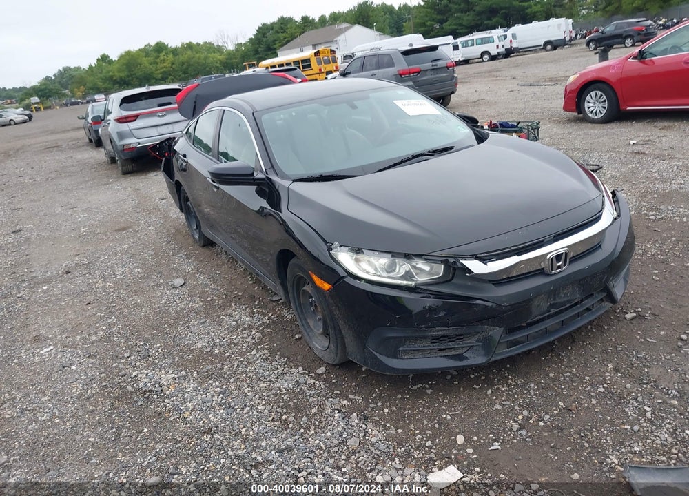2018 HONDA CIVIC LX VIN: 2HGFC2F5XJH567573