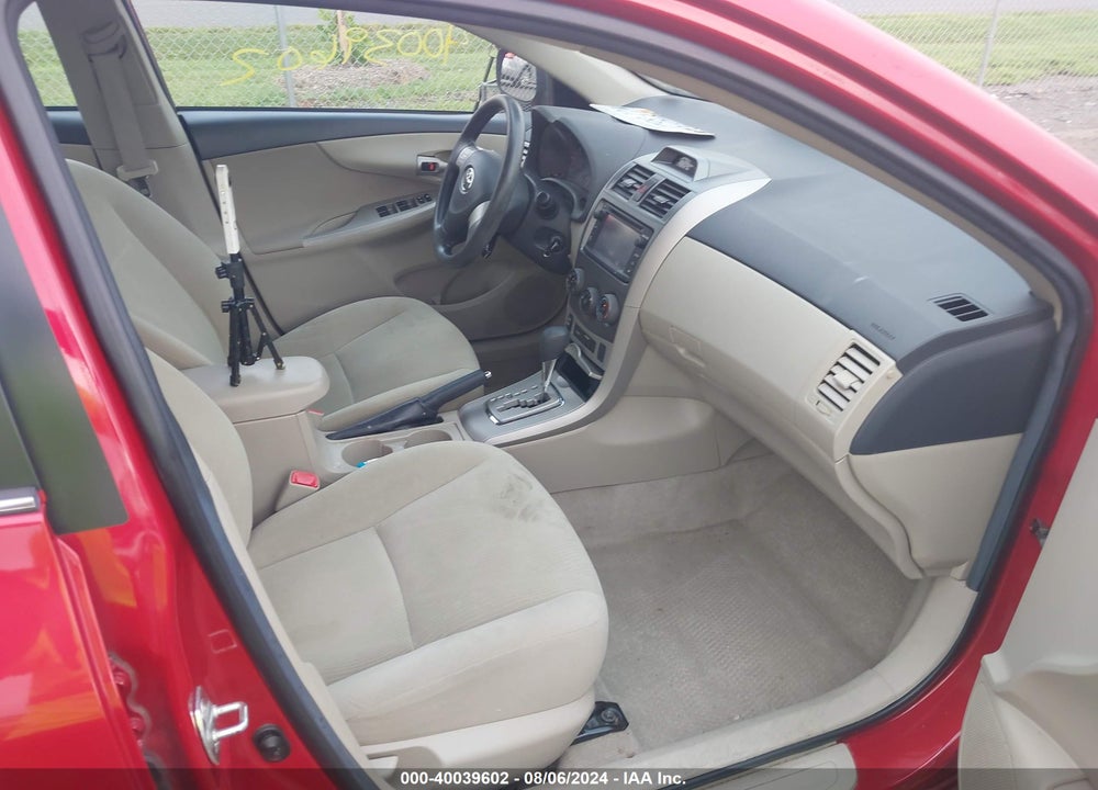 2013 TOYOTA COROLLA LE VIN: 2T1BU4EE7DC977656