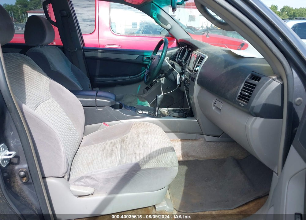 2003 TOYOTA 4RUNNER SR5 V8 VIN: JTEBT14RX30012798