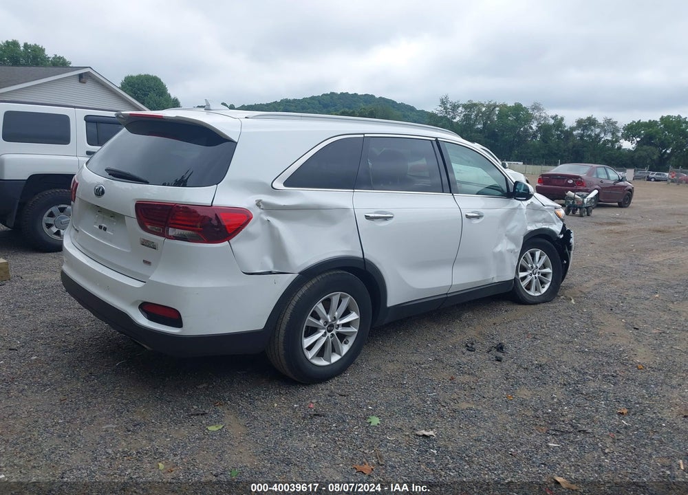 2019 KIA SORENTO 2.4L LX VIN: 5XYPG4A34KG564127