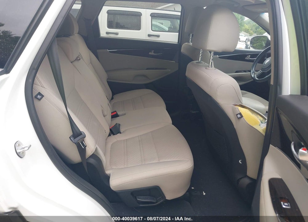2019 KIA SORENTO 2.4L LX VIN: 5XYPG4A34KG564127