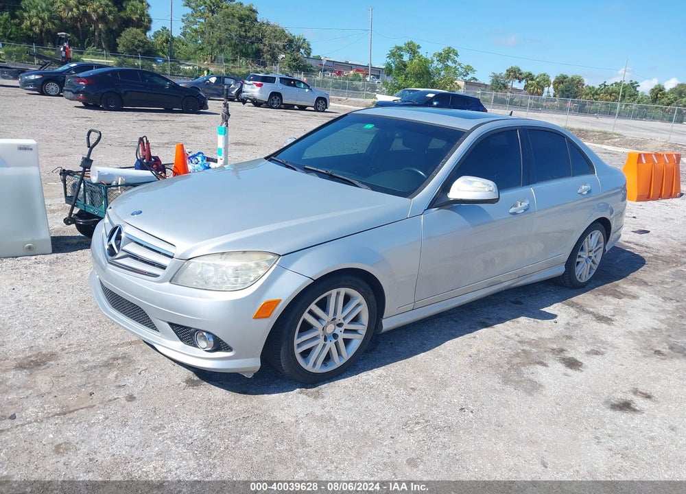 2009 MERCEDES-BENZ C 300 LUXURY/SPORT VIN: WDDGF54X49R067913
