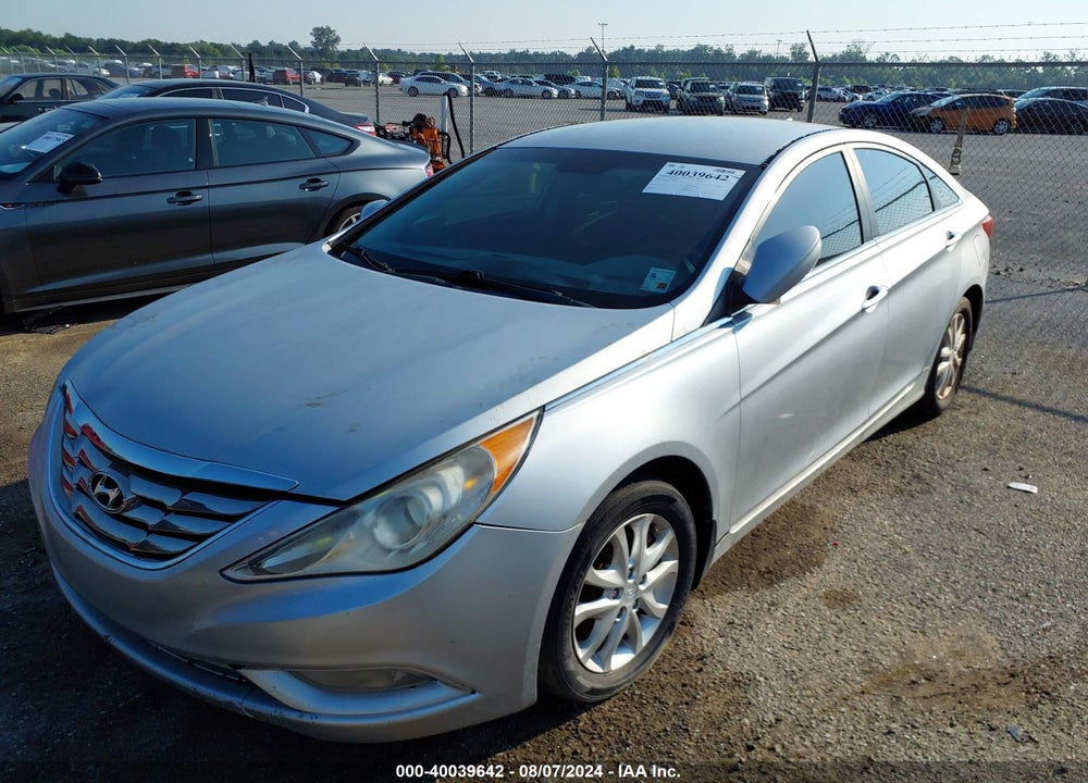 2013 HYUNDAI SONATA GLS VIN: 5NPEB4AC3DH623718
