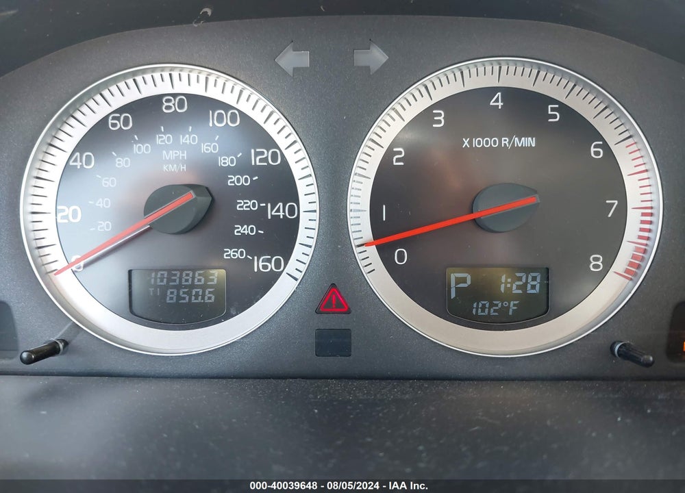 2013 VOLVO XC90 3.2 PLATINUM VIN: YV4952CZ4D1658562