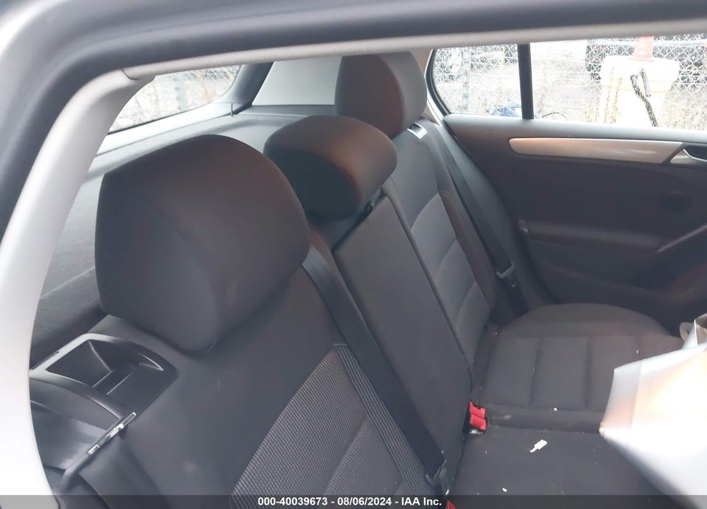 2013 VOLKSWAGEN GOLF 2.5L 4-DOOR VIN: WVWDB7AJ3DW058330